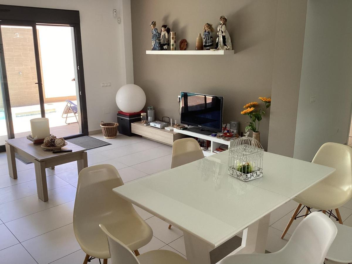 Housesleeps6-Pool-Beach-Garden-Solarium-Petok Ориуэла Экстерьер фото