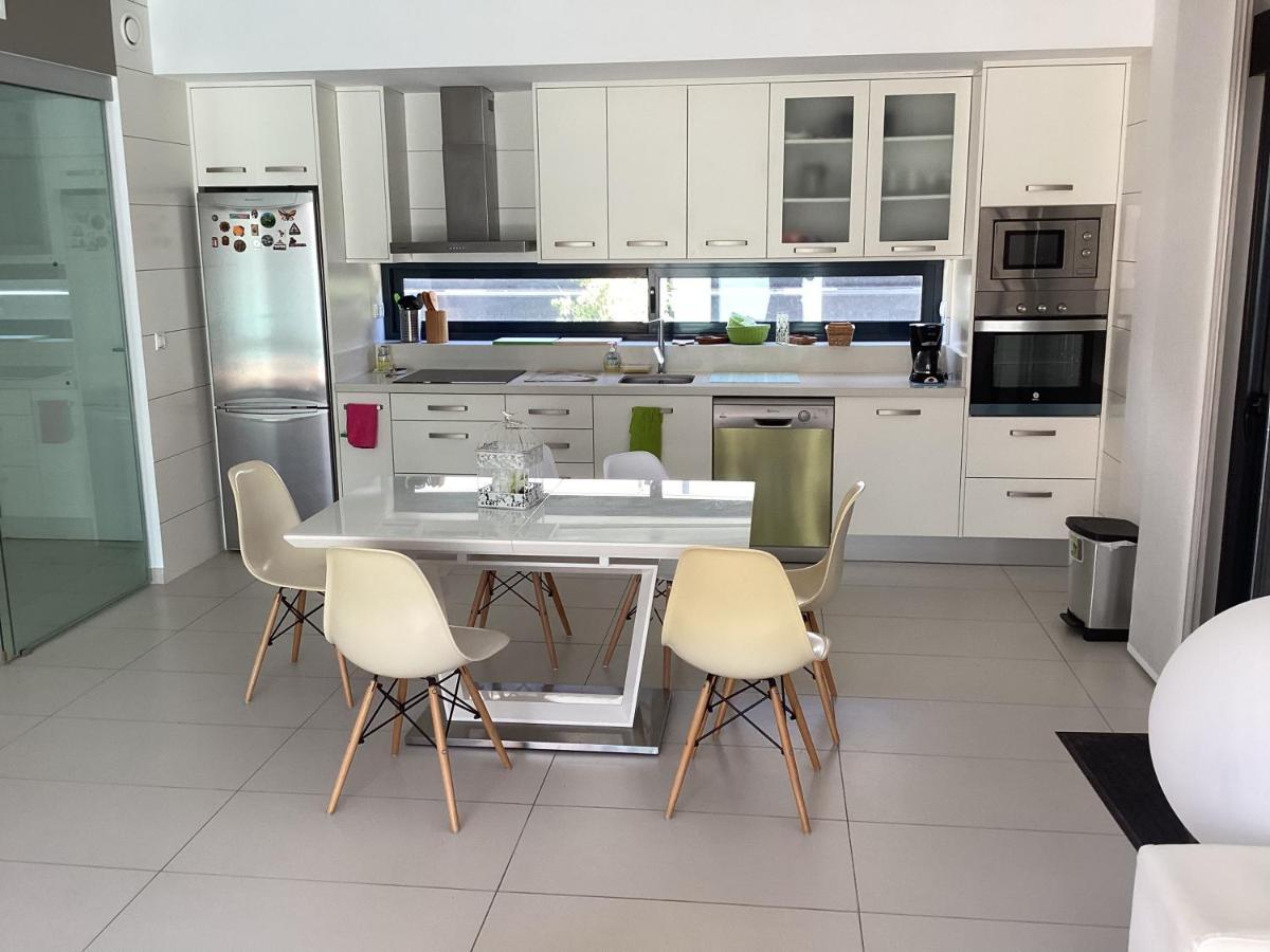 Housesleeps6-Pool-Beach-Garden-Solarium-Petok Ориуэла Экстерьер фото